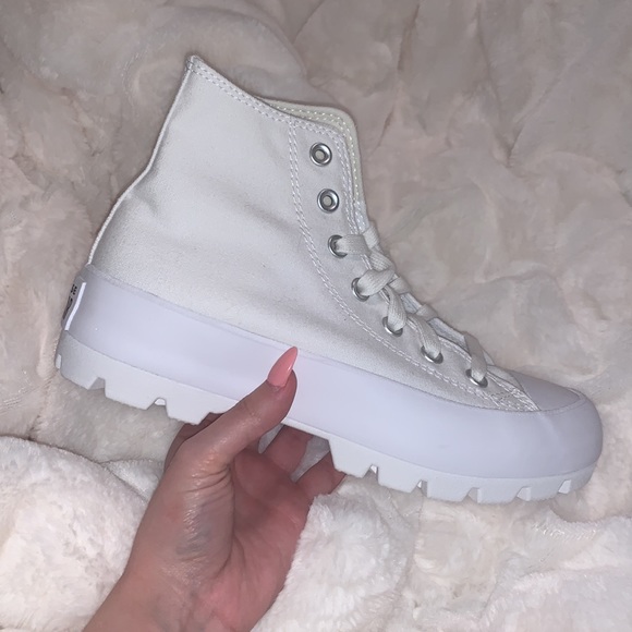 Converse Lugged Boots - Picture 3 of 4